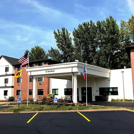 Heartland Inn Coralville Εξωτερικό φωτογραφία