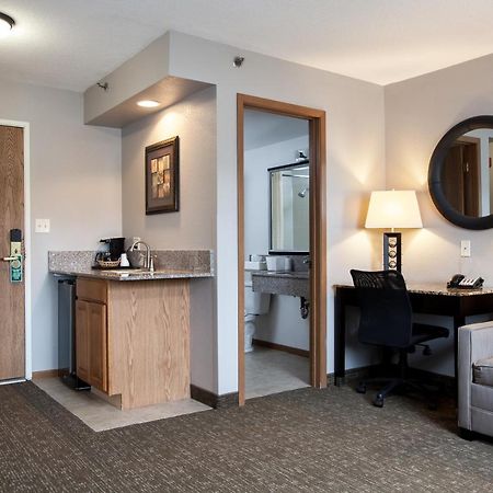 Heartland Inn Coralville Εξωτερικό φωτογραφία