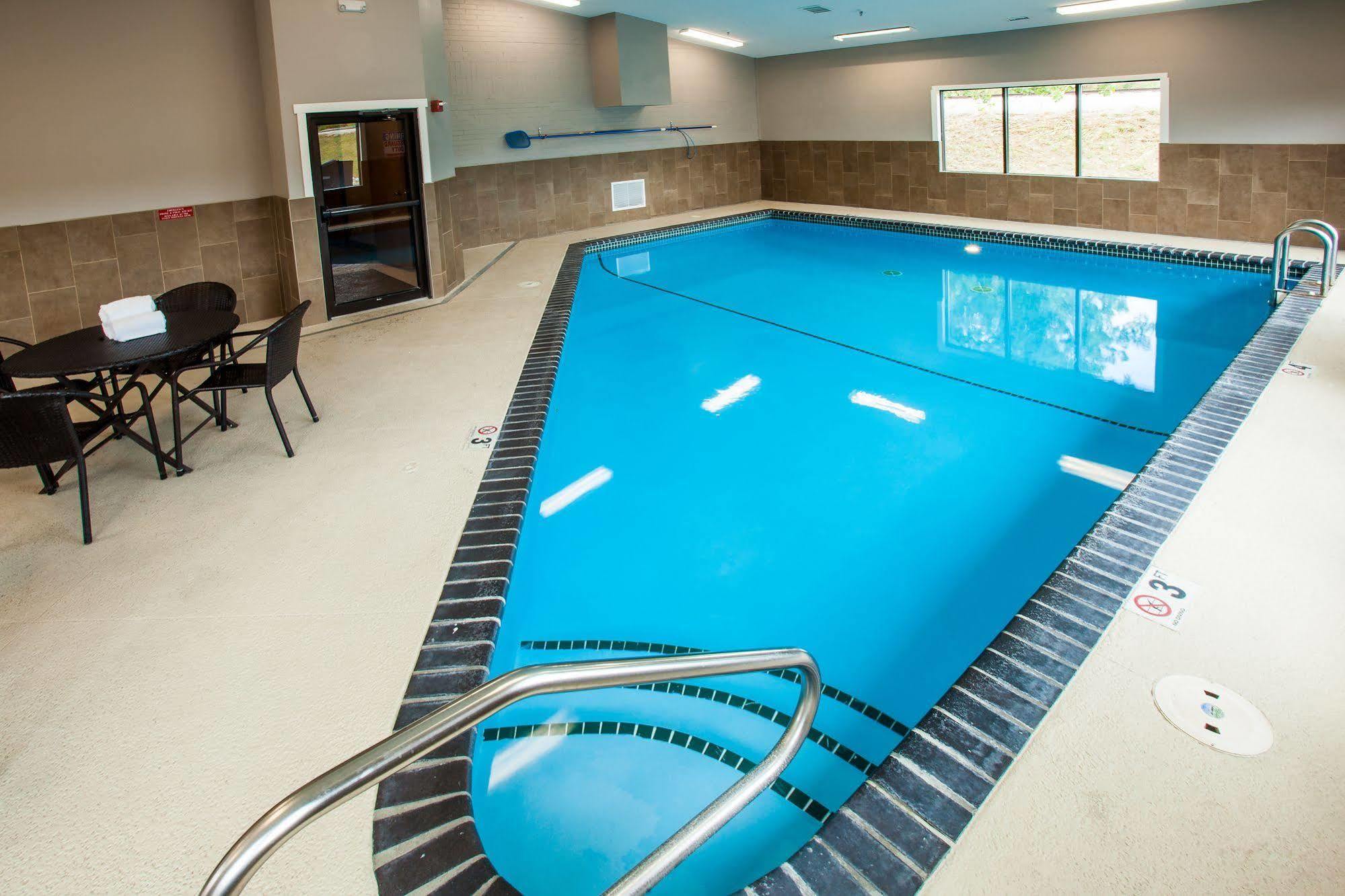 Heartland Inn Coralville Εξωτερικό φωτογραφία