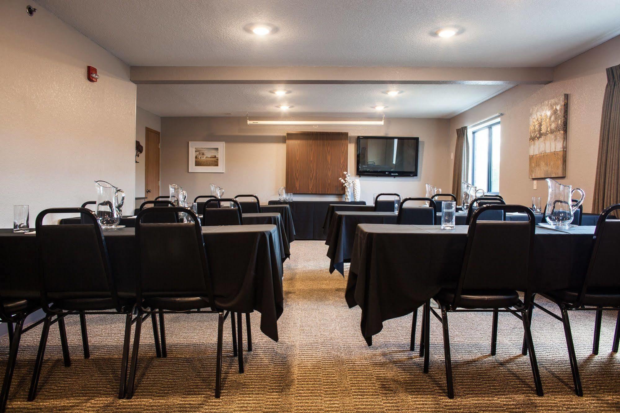 Heartland Inn Coralville Εξωτερικό φωτογραφία